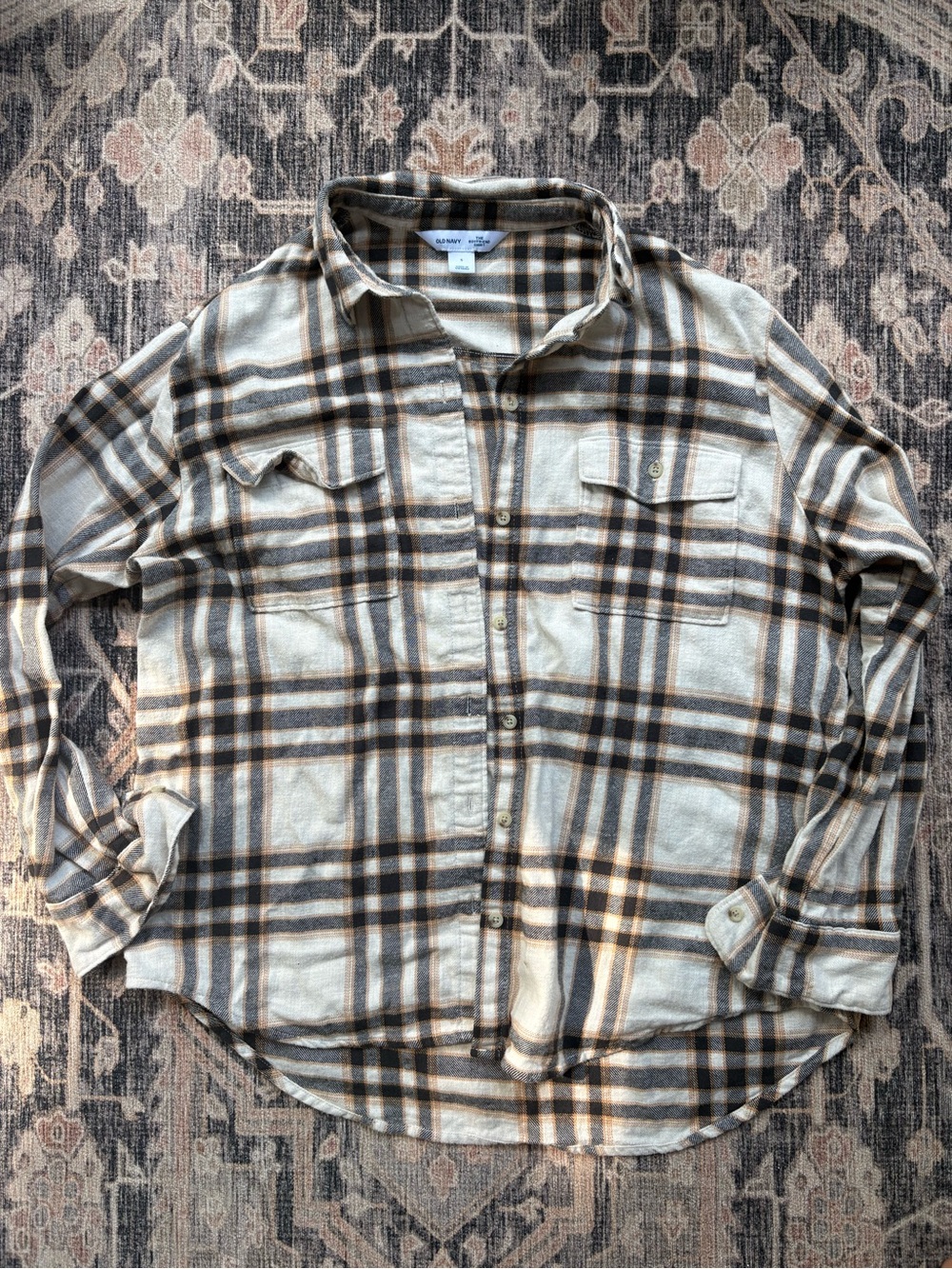 Old Navy Boyfriend flannel plaid button-up shirt - Cream & Brown